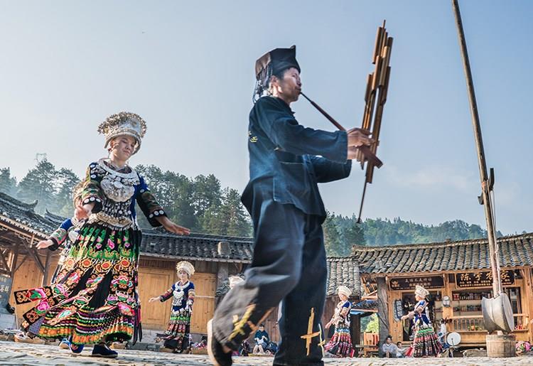 張家界風(fēng)景正好，而您剛好有空